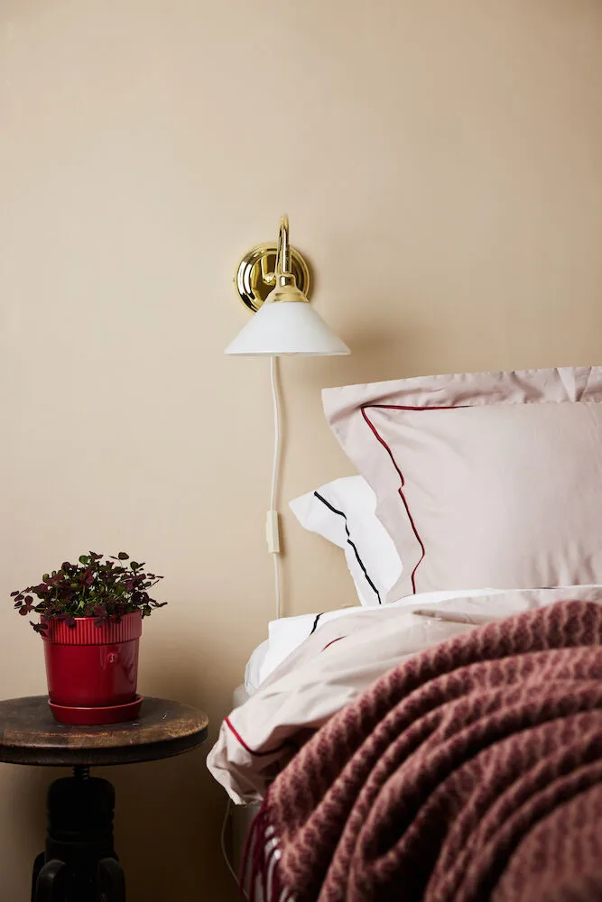 Γλάστρα Elise S Ø14 cm, Μπορντό Sagaform