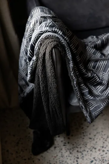 Κουβέρτα fleece Rut 130x170 cm - Μάυρο
 - Sagaform