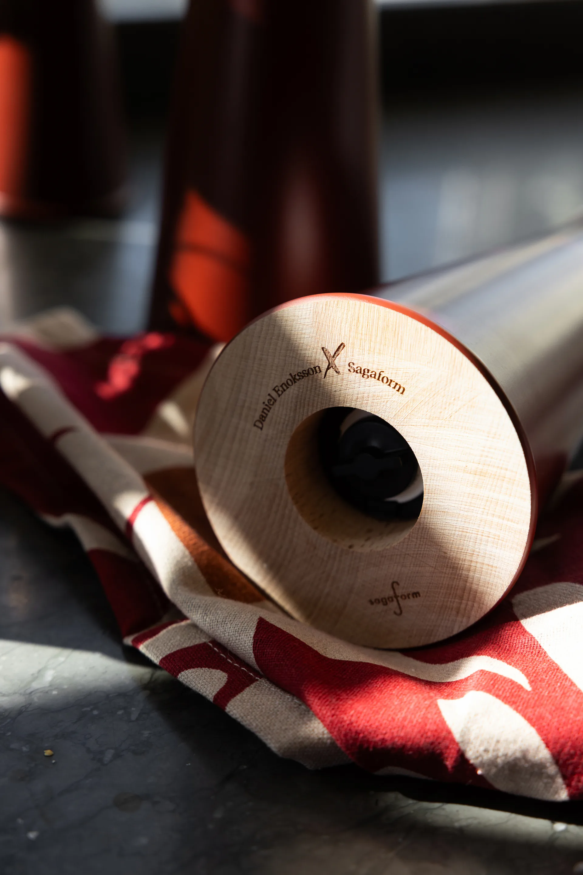 Gurken μύλος αλατοπίπερου μεγάλος 32 εκ., Κόκκινο-καφέ Sagaform