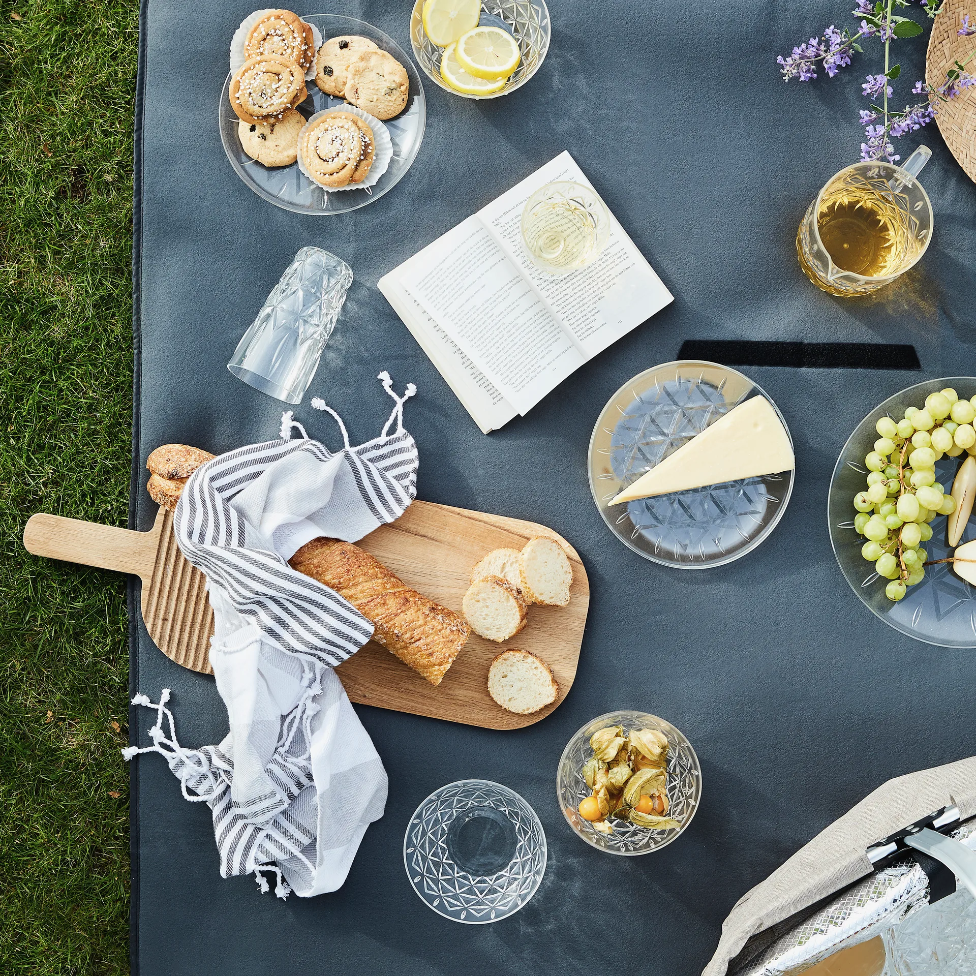 Nature επιφάνεια κοπής μπαμπού με λαβή, Ø 54 cm Sagaform