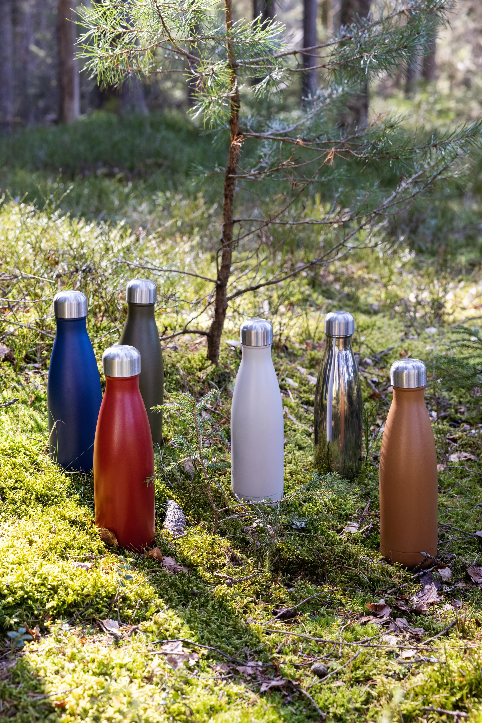 Nils ατσάλινο μπουκάλι 50 cl, Fudge Pantone Sagaform