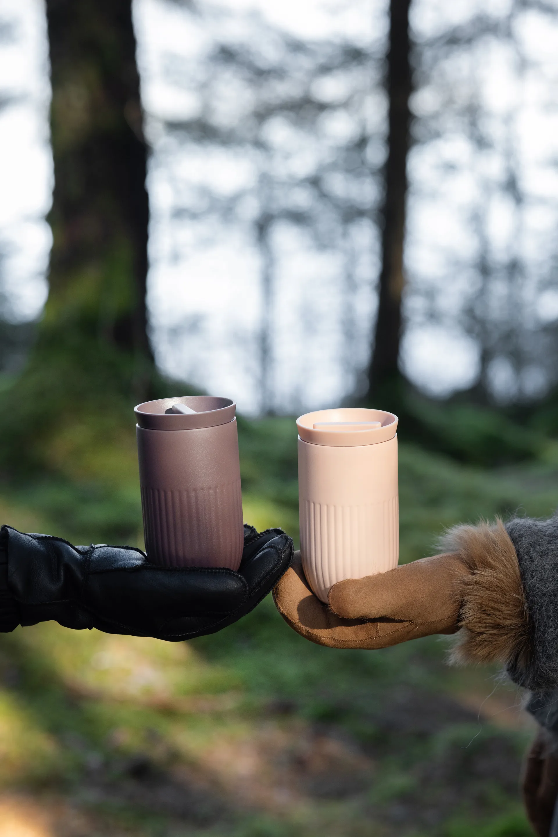 Tova θερμός κούπα αυτοκινήτου 32 cl, Καφέ Pantone Sagaform