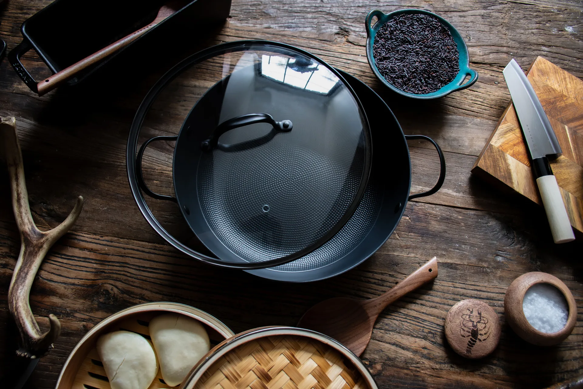 Satake ελαφρύ τηγάνι από χυτοσίδηρο κεραμικό, 30 cm Satake