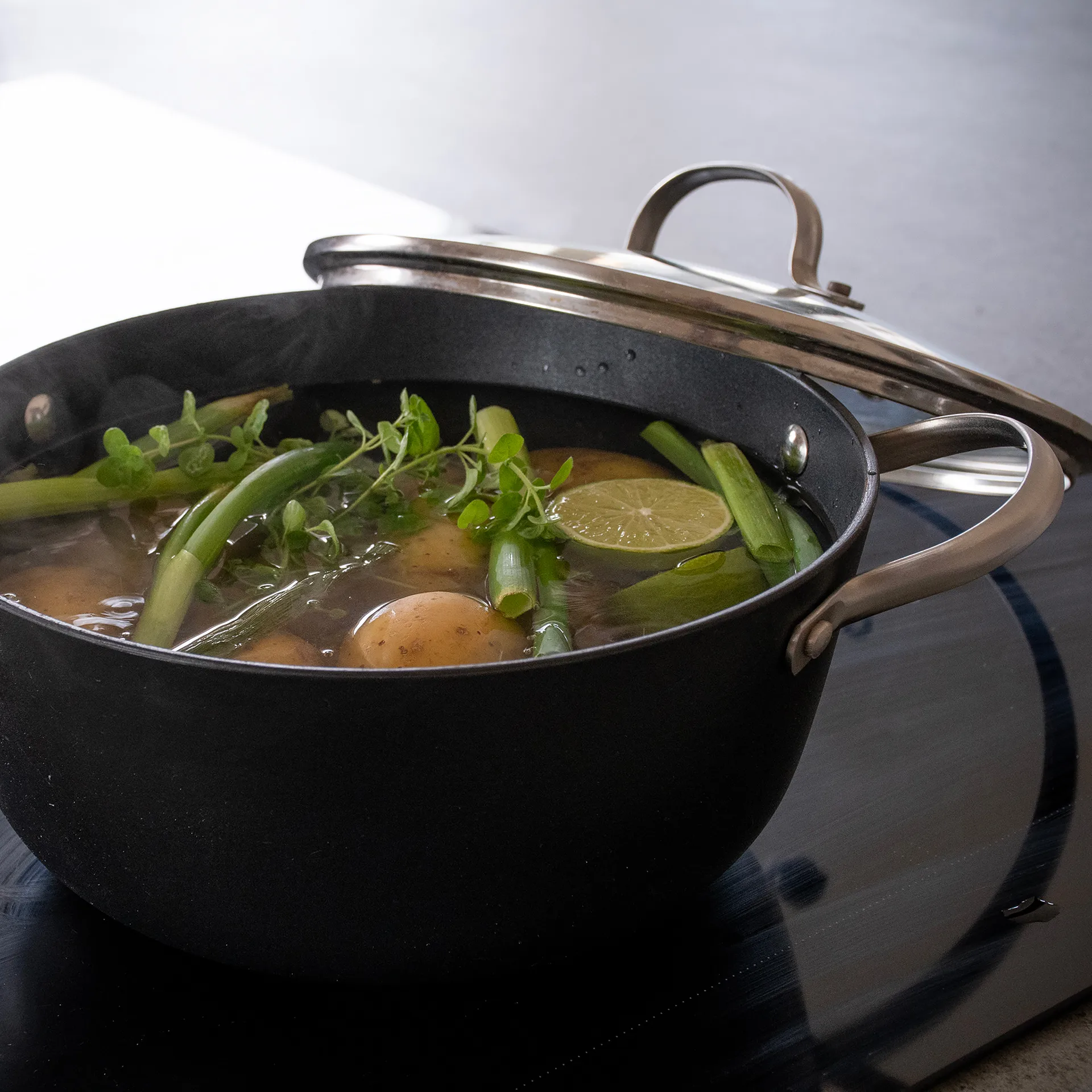 Satake sauté τηγάνι σωταρίσματος με γυάλινο καπάκι 2 τεμάχια, 4 L Satake