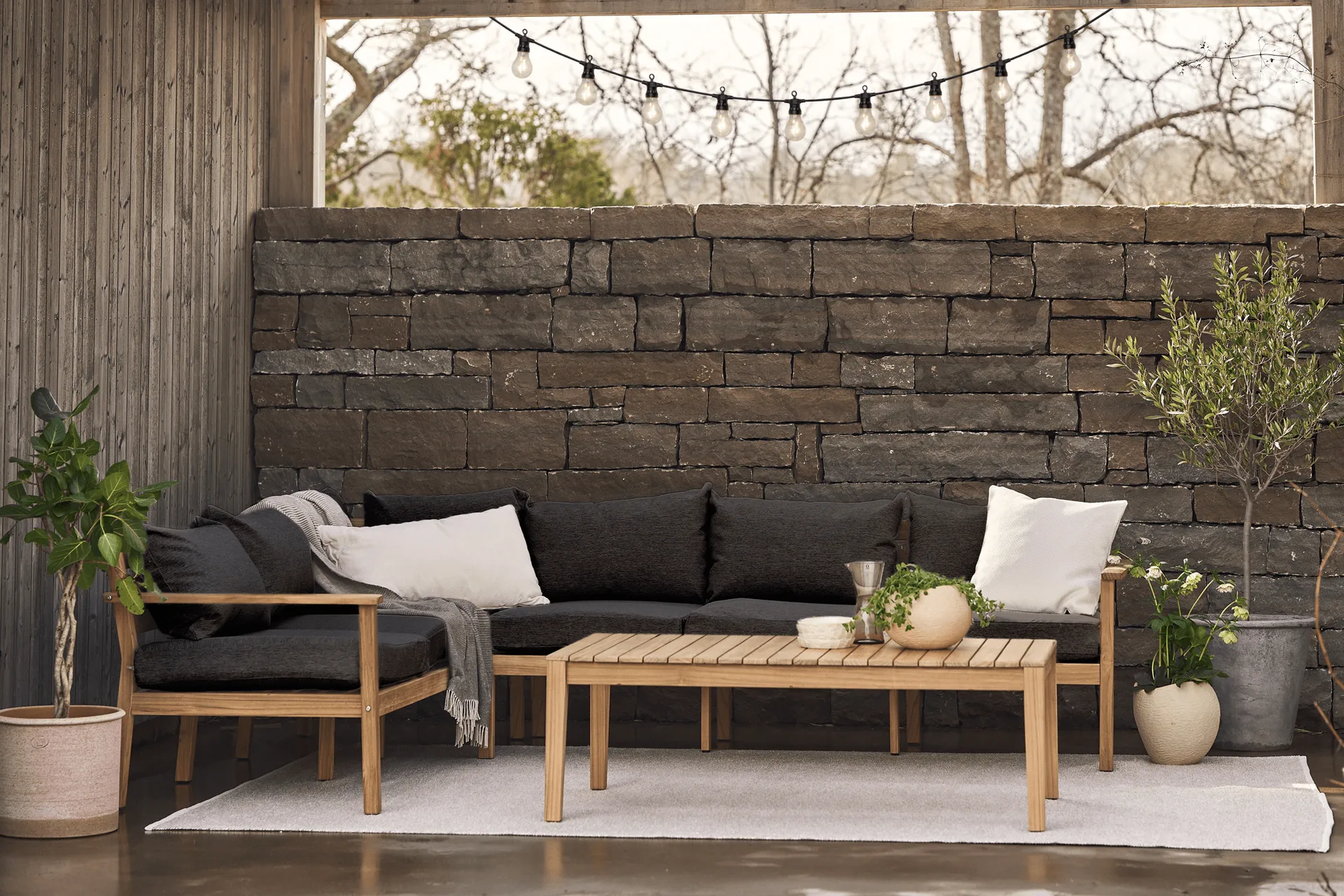 Wisp φωτεινή γιρλάντα μαύρη, 405 cm, 10 φώτα Scandi Essentials