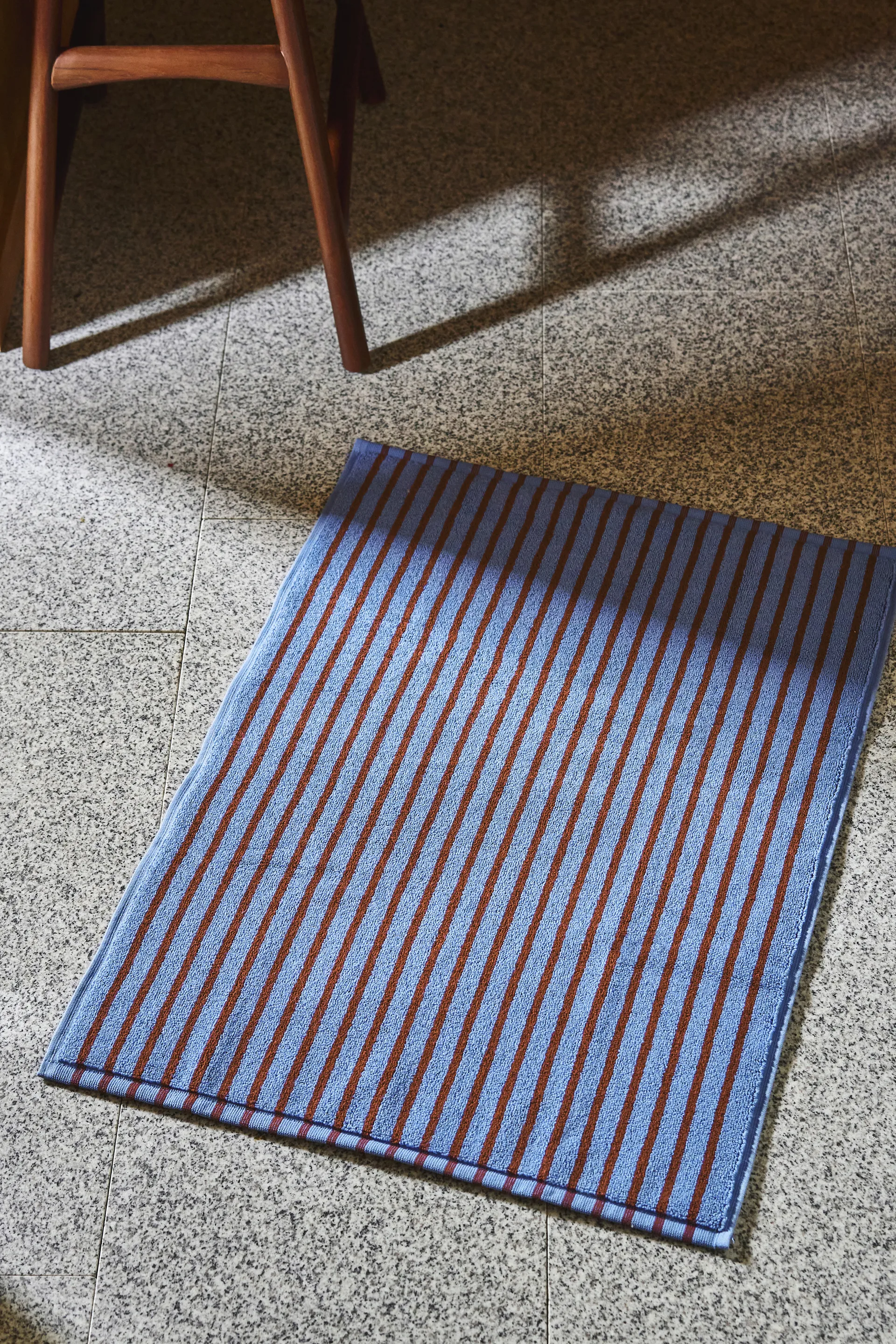 Διαρκής χαλάκι μπάνιου 50x70cm, Μπλε-κόκκινο Scandi Living