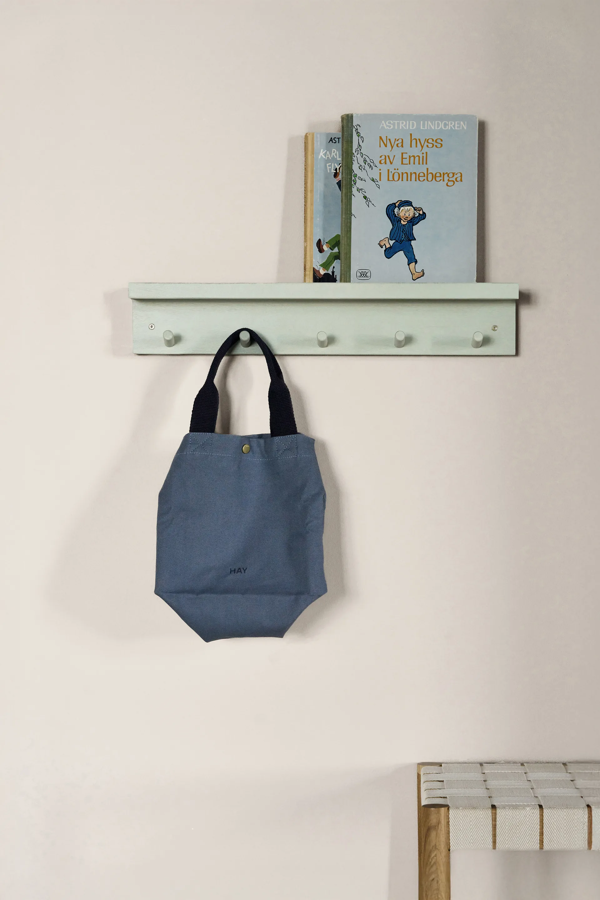 Κρεμάστρα τοίχου Alley με ράφι, Πράσινο Scandi Living