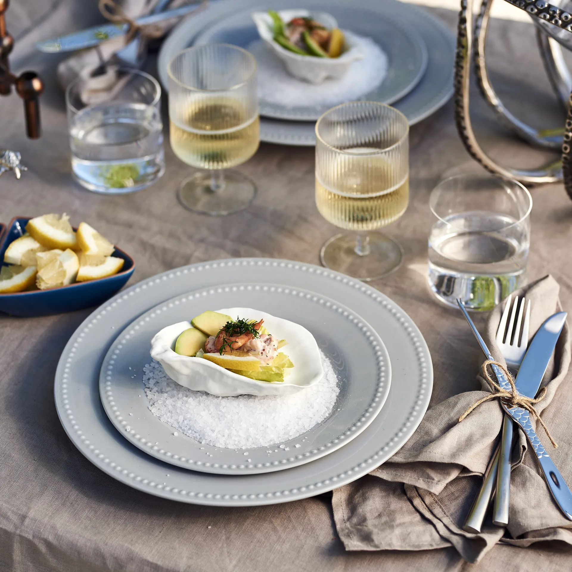 Dots πιάτο 28 cm Συσκευασία 4 τεμαχίων, γκρι Scandi Living