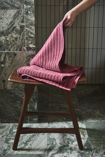 Πετσέτα μπάνιου Drift 70x140 εκ. - Ροζ-κόκκινο - Scandi Living