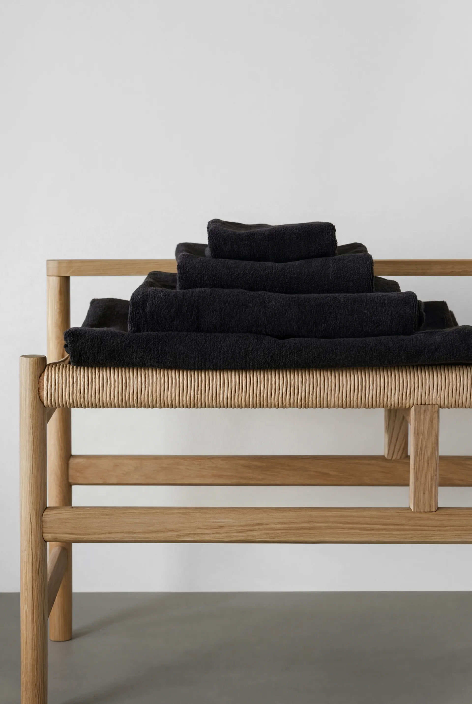 Drift πετσέτα μπάνιου 70x140 εκ., Μάυρο Scandi Living