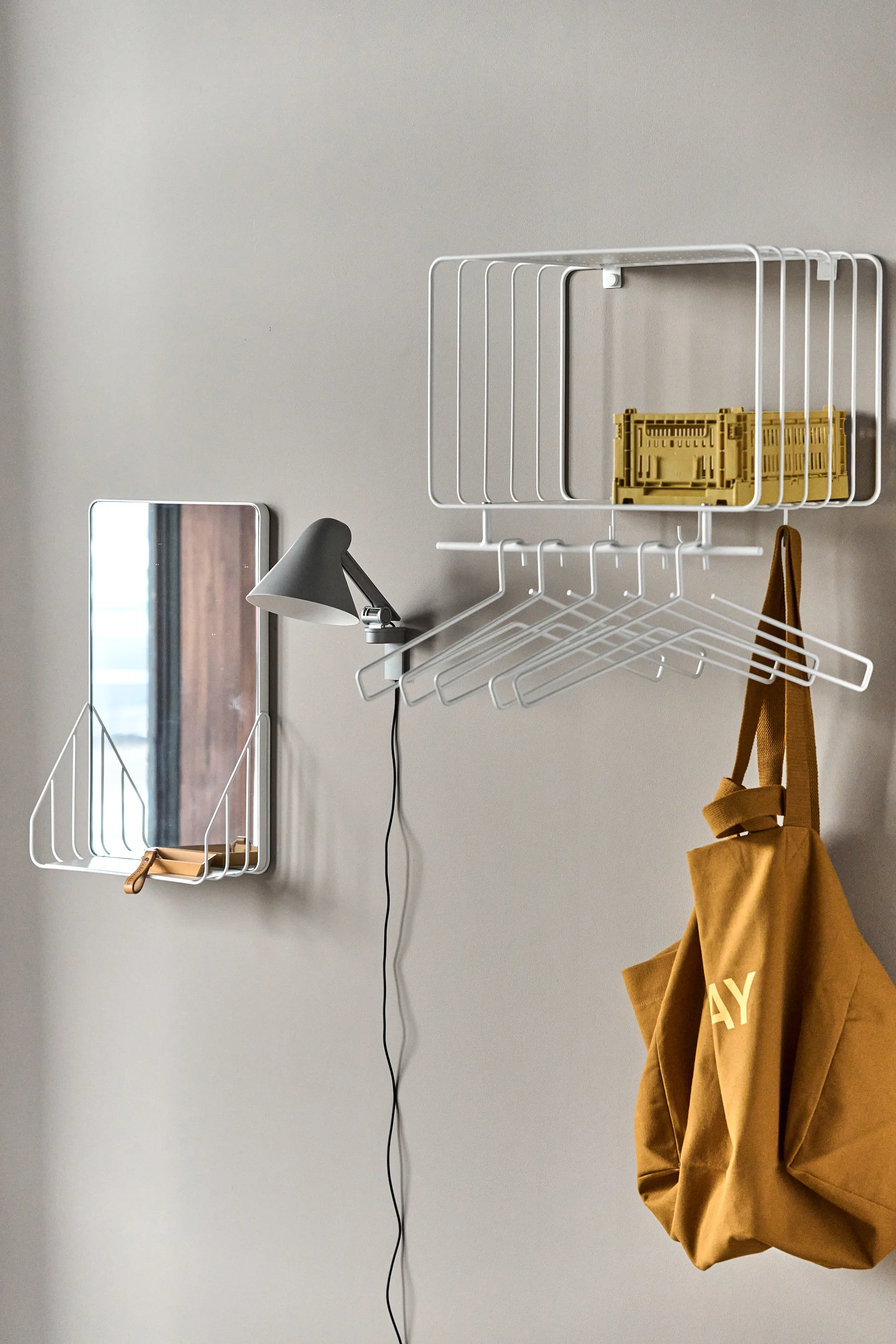 Νod καθρέφτης με ράφι 30x50 cm, White Scandi Living