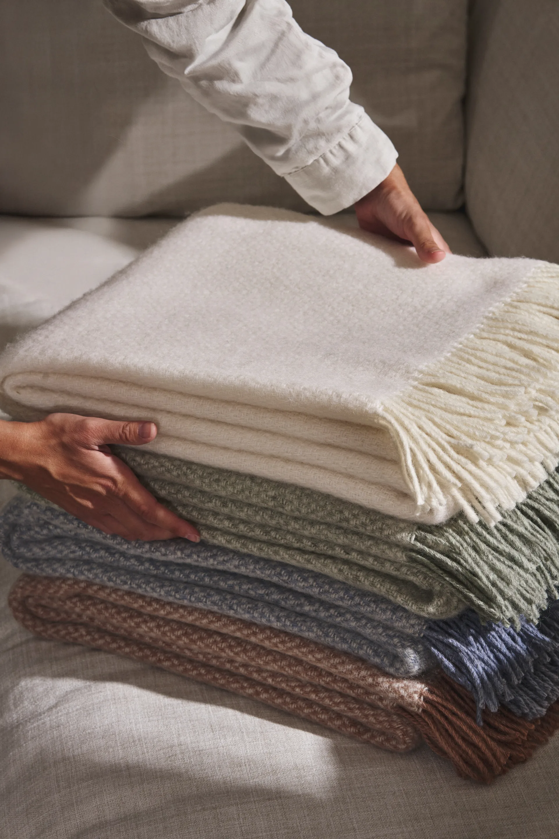 Sandstone μάλλινο ριχτάρι 130x180 cm, Γαλάζιο Μελανζέ Scandi Living