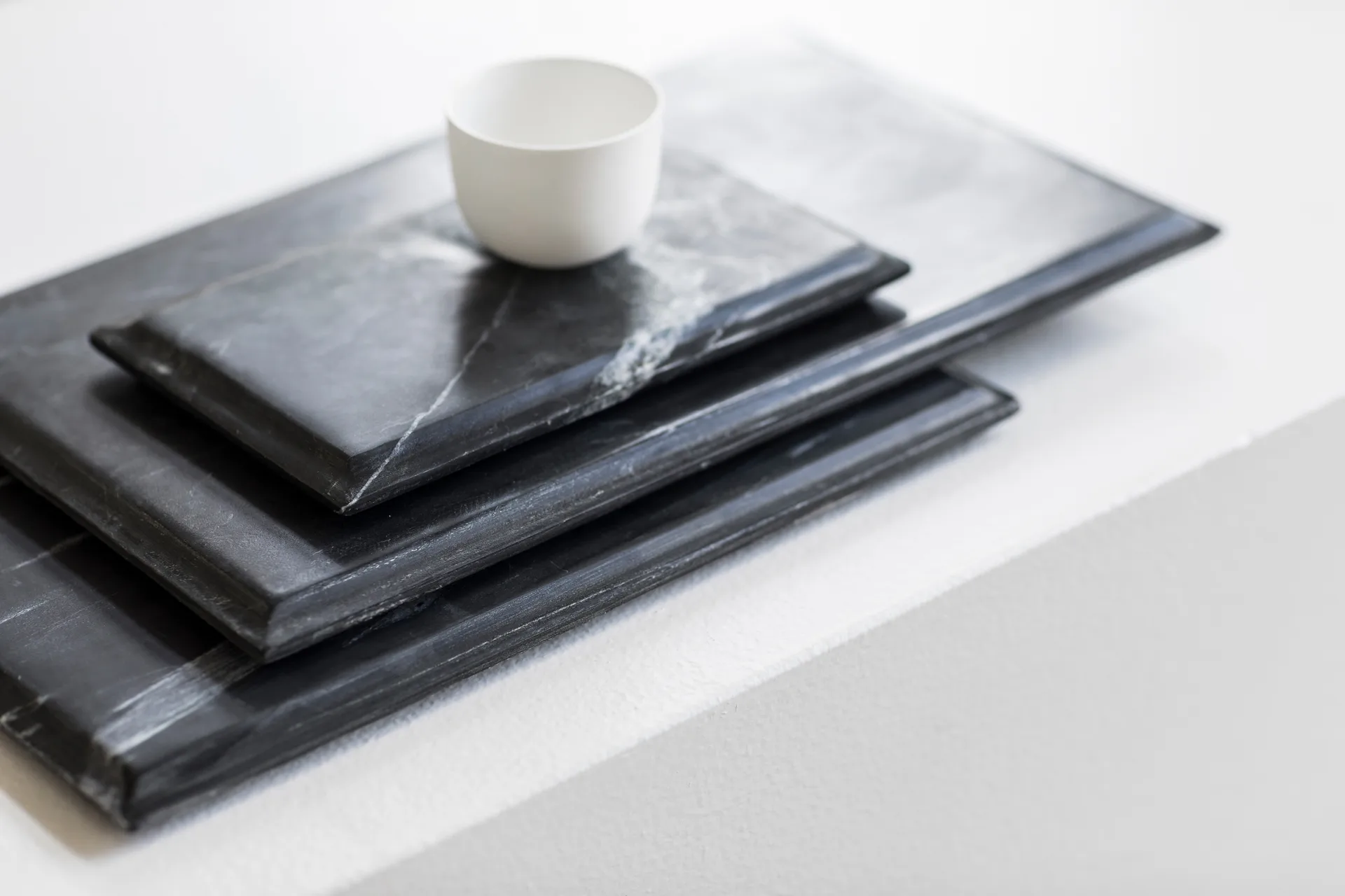 Collect δίσκος διαστάσεων 12x20 εκατοστά, Black Serax