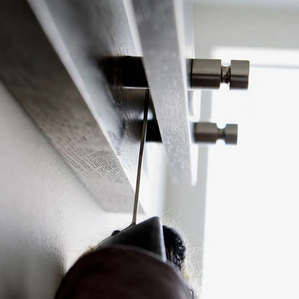 Cutter κρεμάστρα, Δρύς μαύρο-βαμμένο, 5 τεμάχια κουμπιά Skagerak