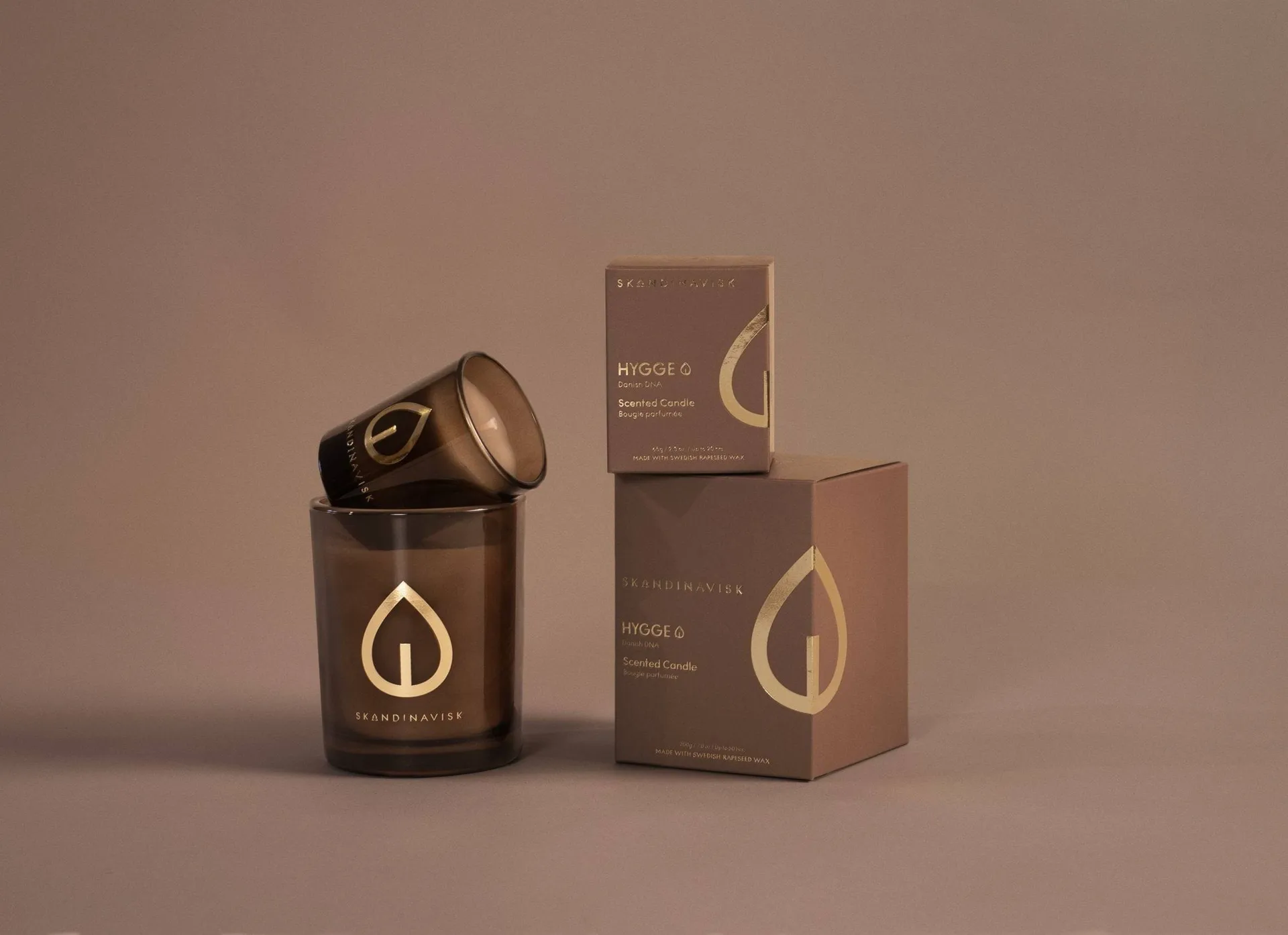 Hygge Gold Symbol αρωματικό κερί, 65 g Skandinavisk