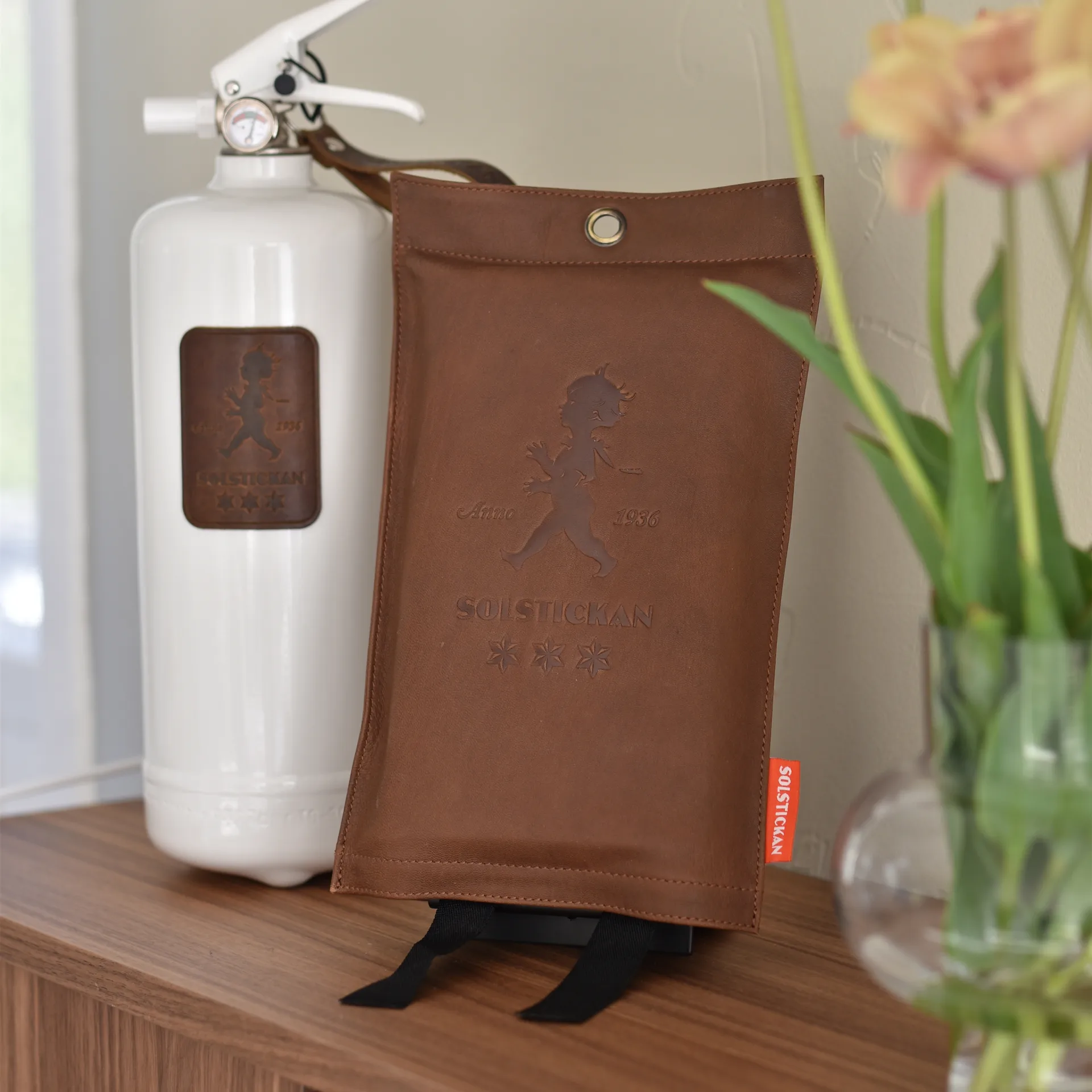 Solstickan κουβέρτα πυρασφάλειας δερμάτινη 120x120 cm, Σκούρο δέρμα Solstickan Design