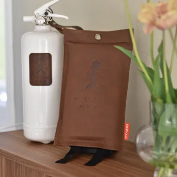 Solstickan κουβέρτα πυρασφάλειας δερμάτινη 120x120 cm - Σκούρο δέρμα - Solstickan Design