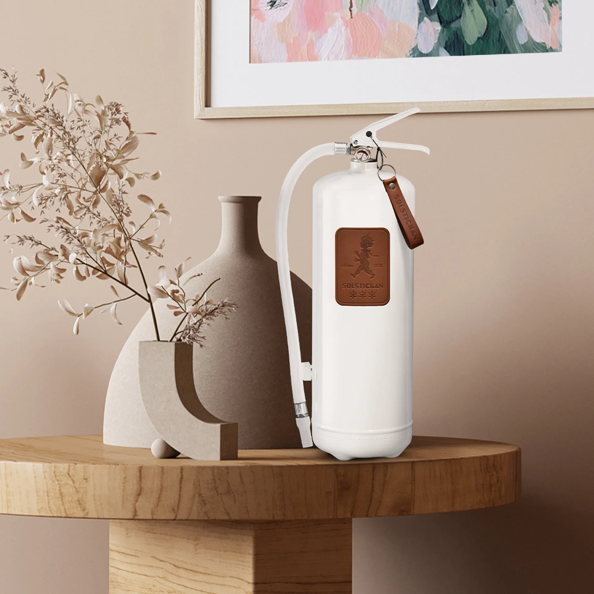 Πυροσβεστήρας Solstickan 6 kg, Λευκό-σκούρο καφέ δέρμα Solstickan Design