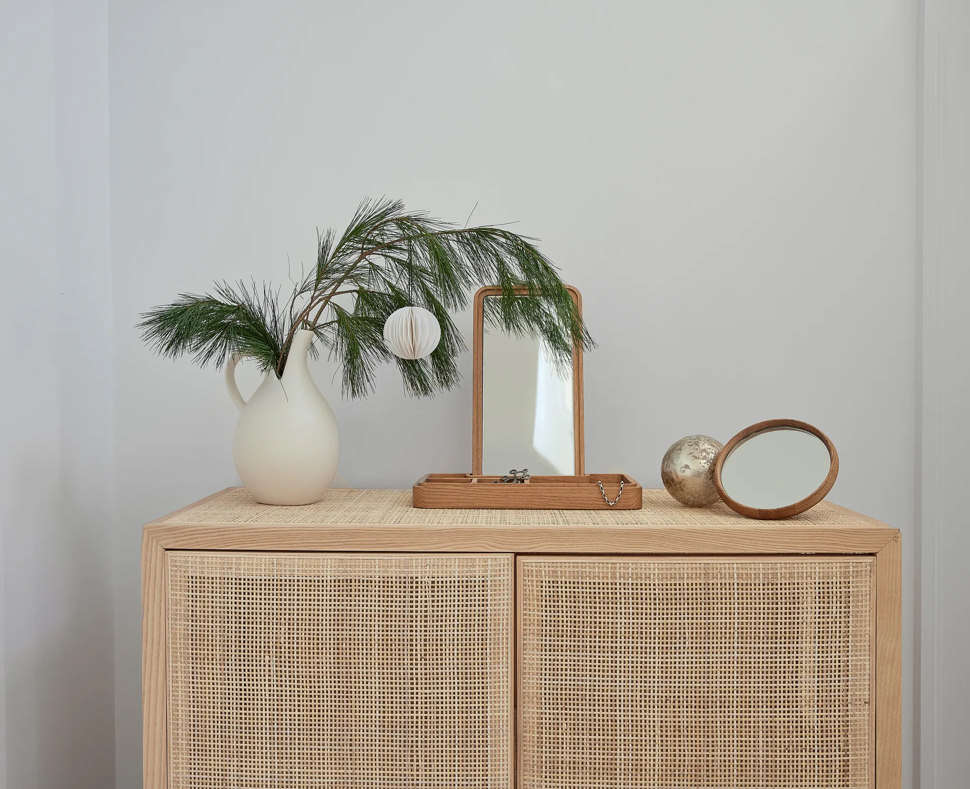 Καθρέφτης με θήκη κοσμημάτων 32 cm, Δρυς Spring Copenhagen