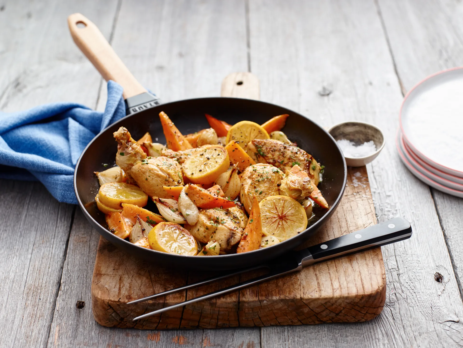 Staub τηγάνι από χυτοσίδηρο μαύρο ελαφριά ξύλινη λαβή, Ø20 εκ. STAUB