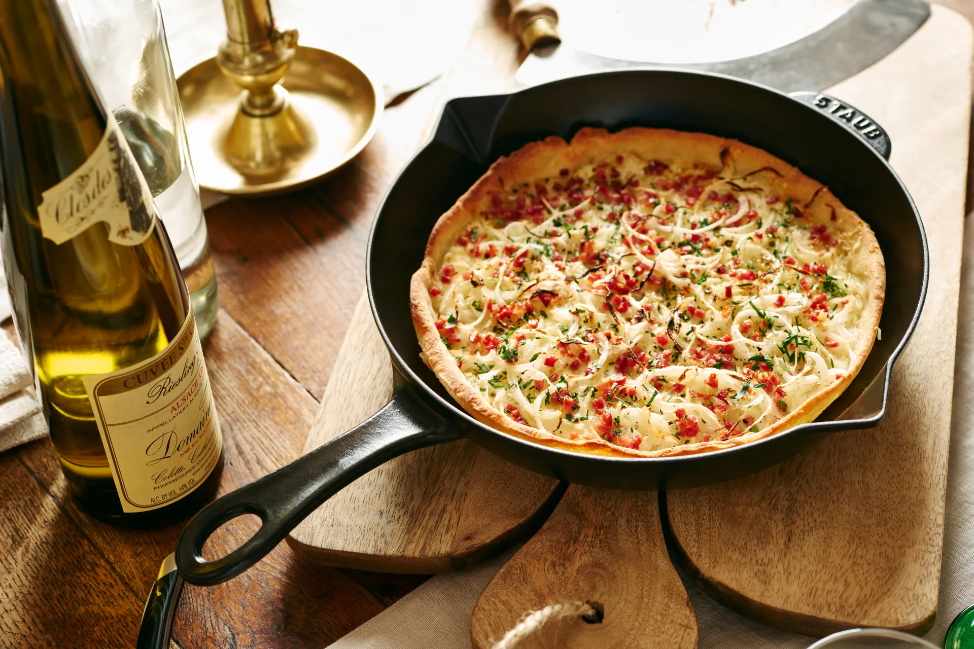 Staub τηγάνι χυτοσίδηρου με στόμιο Ø26 εκ., Μάυρο STAUB