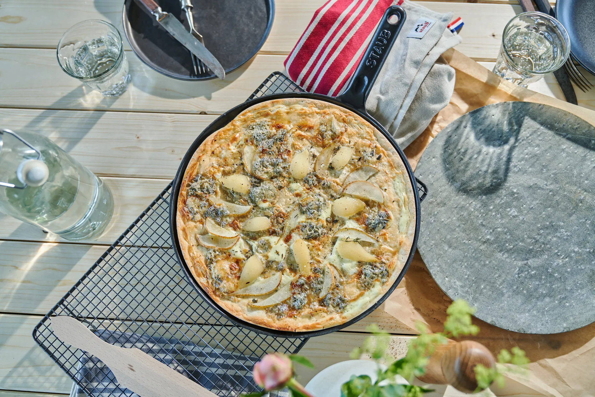 Staub τηγάνι για κρέπες με σιδερένια λαβή Ø30 εκ., Μάυρο STAUB