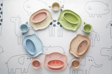 Staub παιδικά σερβίτσια 4 κομμάτια - Καφέ - STAUB