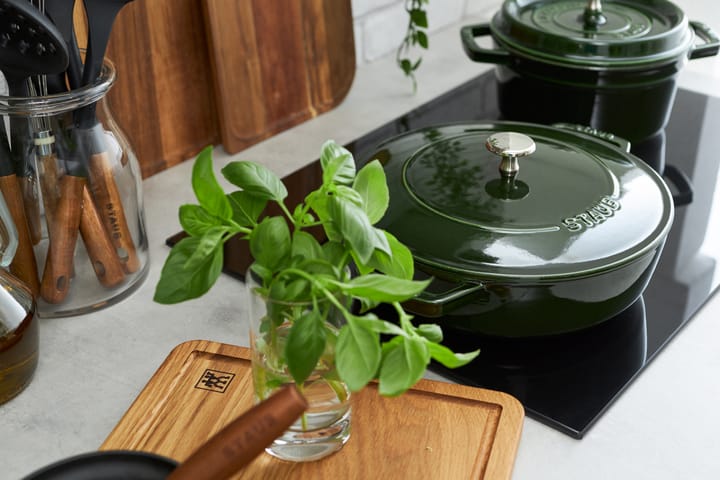 Staub Chistera γάστρα μαντεμένια Ø24 εκ., Πράσινο βασιλικόυ STAUB