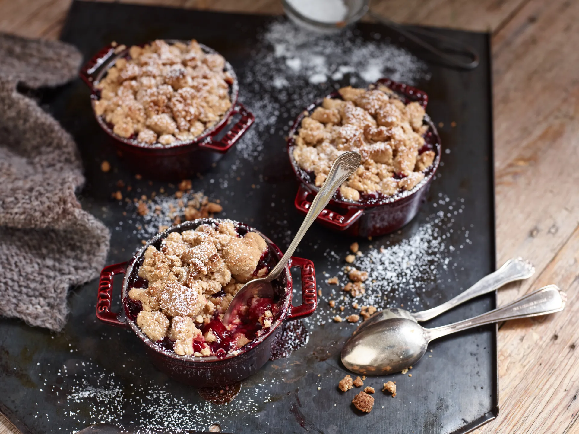 Staub La Cocotte στρογγυλή κατσαρόλα μαντεμένια 0,25 L, Γρεναδίνι κόκκινο STAUB