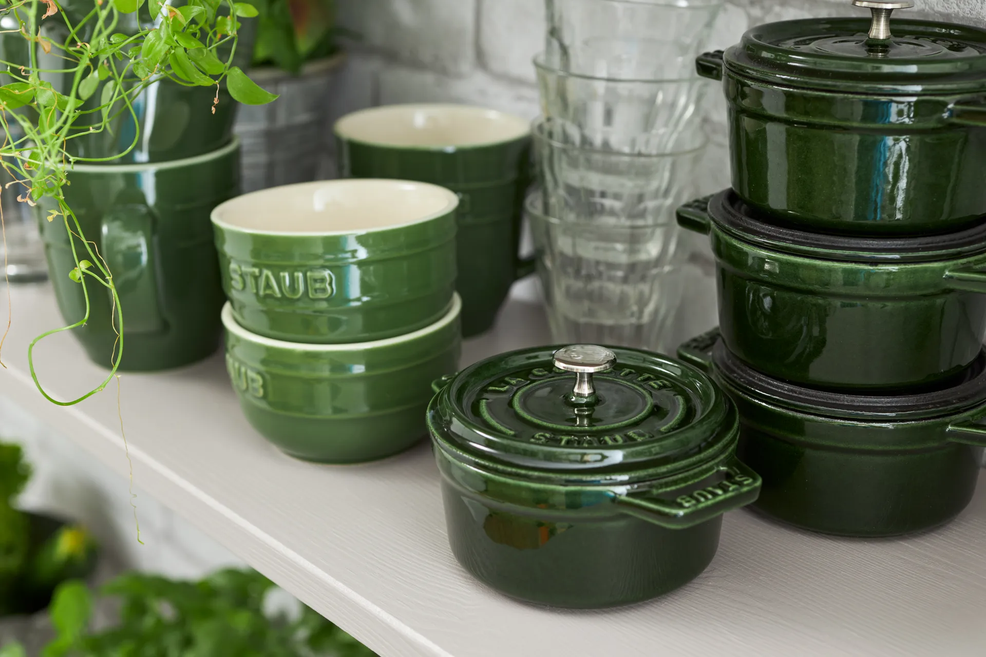 Staub La Cocotte στρογγυλή κατσαρόλα μαντεμένια 0,25 L, Πράσινο βασιλικόυ STAUB