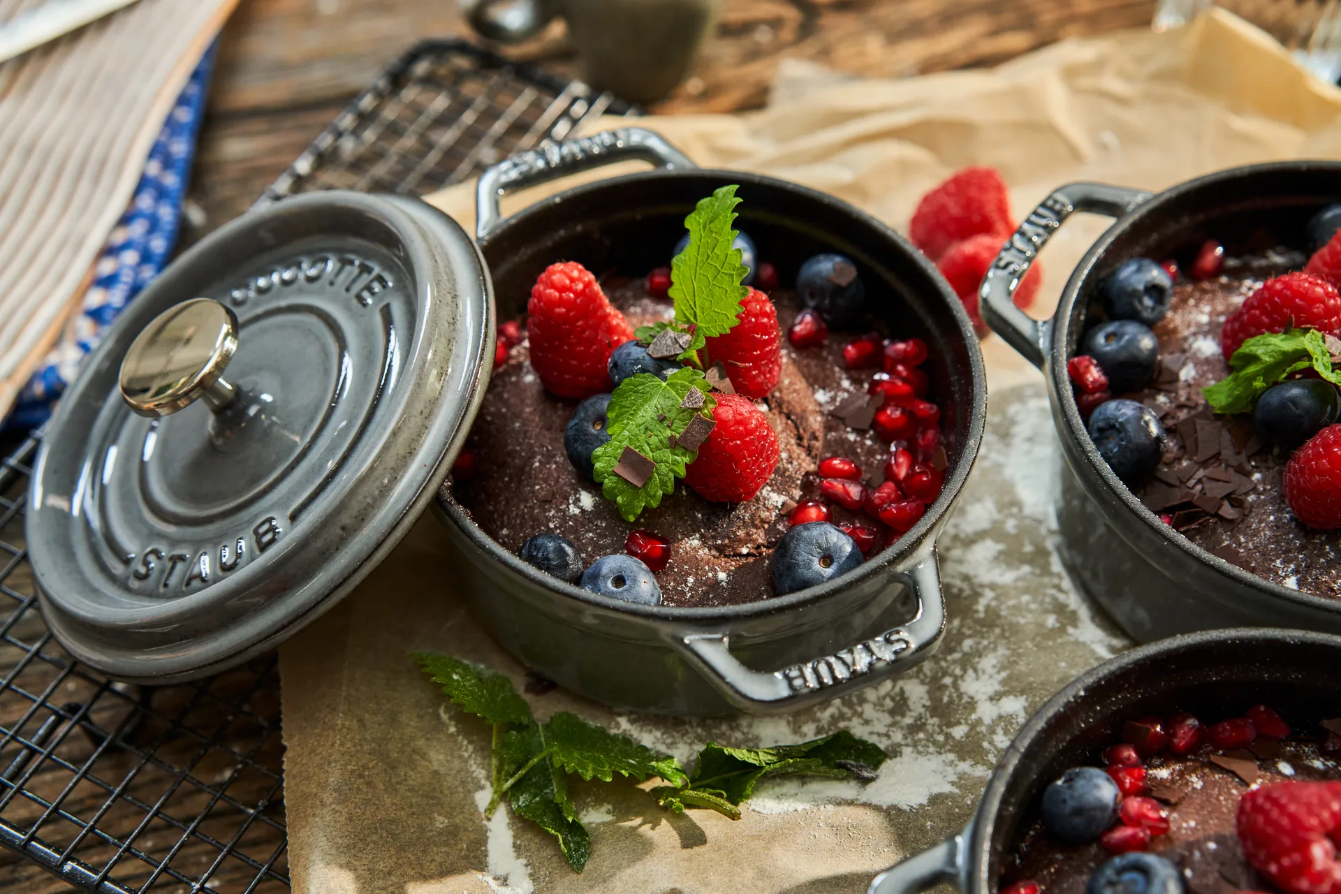 Staub La Cocotte στρογγυλή κατσαρόλα χυτοσίδηρου 0,4 L, Γραφίτης γκρι STAUB