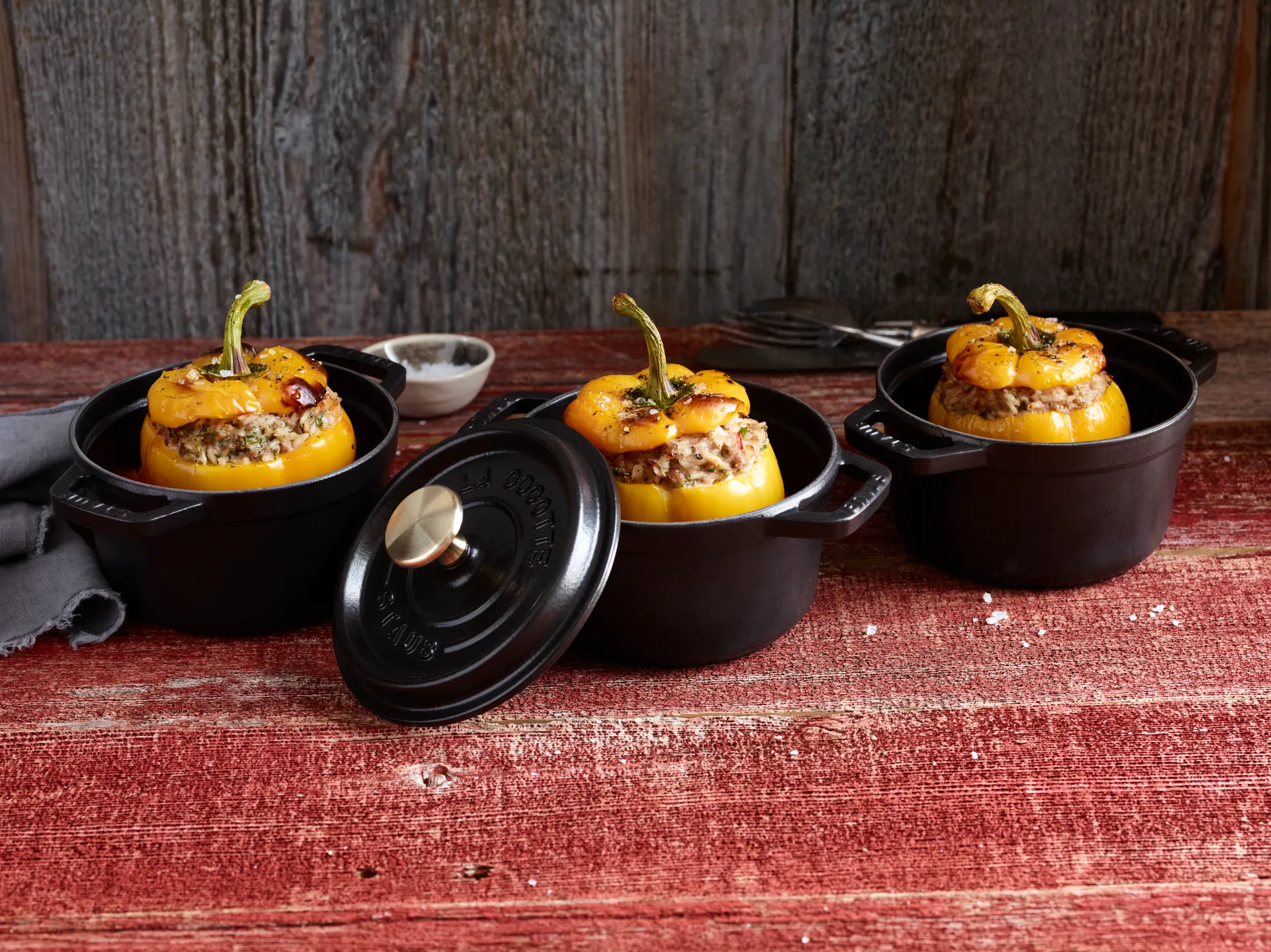 Staub La Cocotte στρογγυλή κατσαρόλα χυτοσίδηρου 0,8 L, Μάυρο STAUB