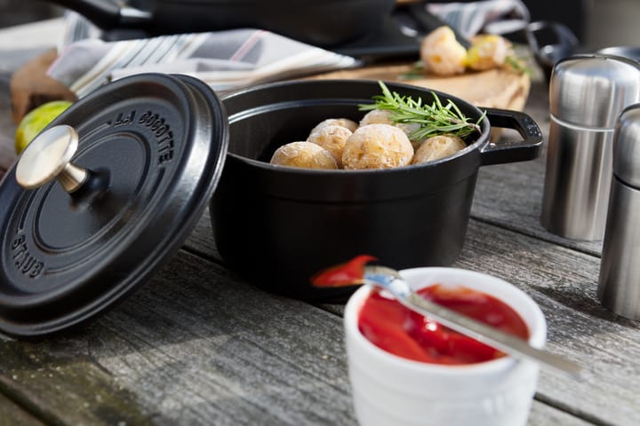 Staub La Cocotte στρογγυλή κατσαρόλα μαντεμένια 1,2 L, Μάυρο STAUB