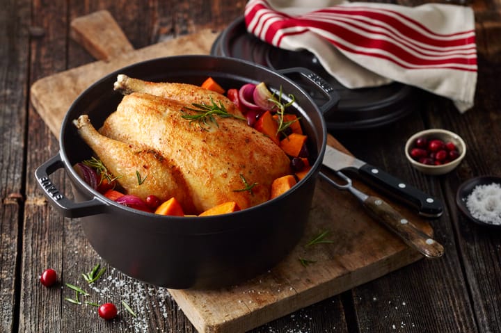 Staub La Cocotte στρογγυλή κατσαρόλα μαντεμένια 1,2 L, Μάυρο STAUB