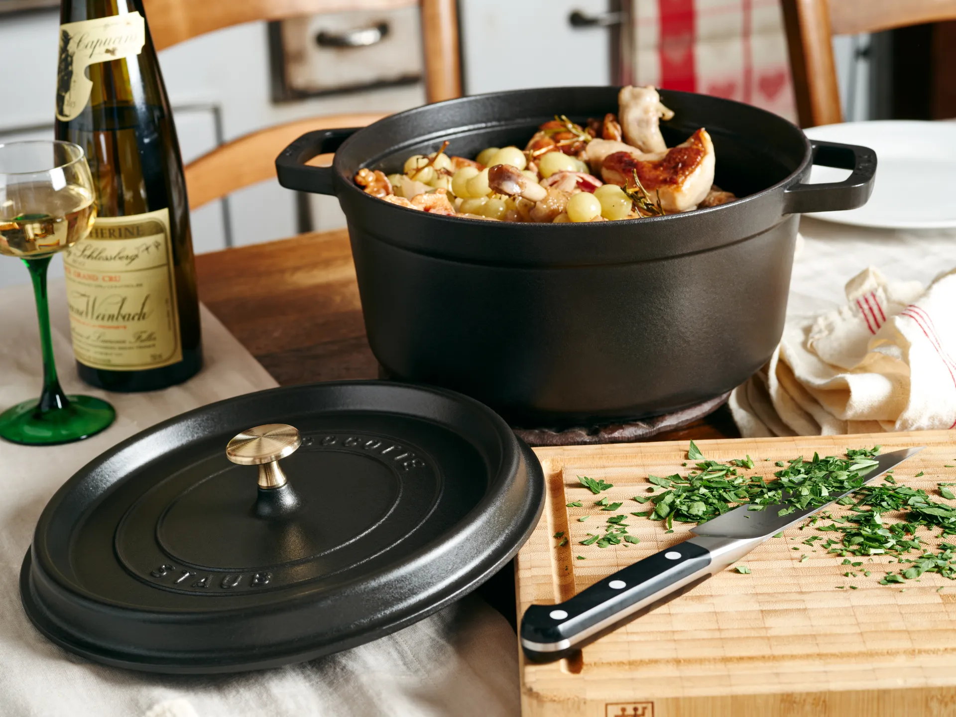 Staub La Cocotte στρογγυλή κατσαρόλα μαντεμένια 12,6 L, Μάυρο STAUB