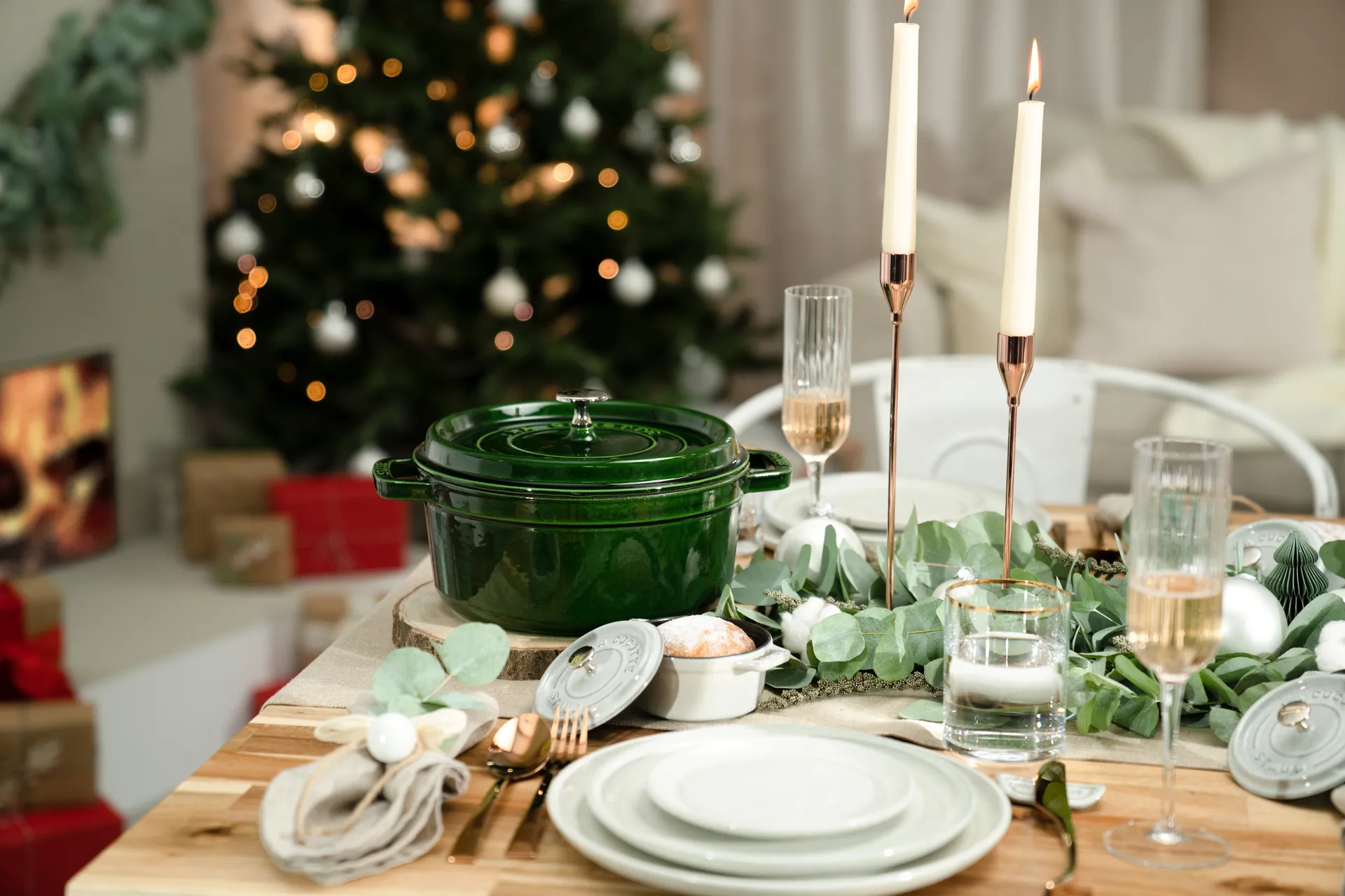 Staub La Cocotte στρογγυλή κατσαρόλα μαντεμένια 2,6 L, Πράσινο βασιλικόυ STAUB