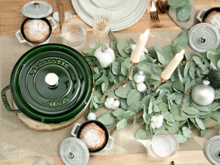 Staub La Cocotte στρογγυλή κατσαρόλα μαντεμένια 3,8 L, Πράσινο βασιλικόυ STAUB
