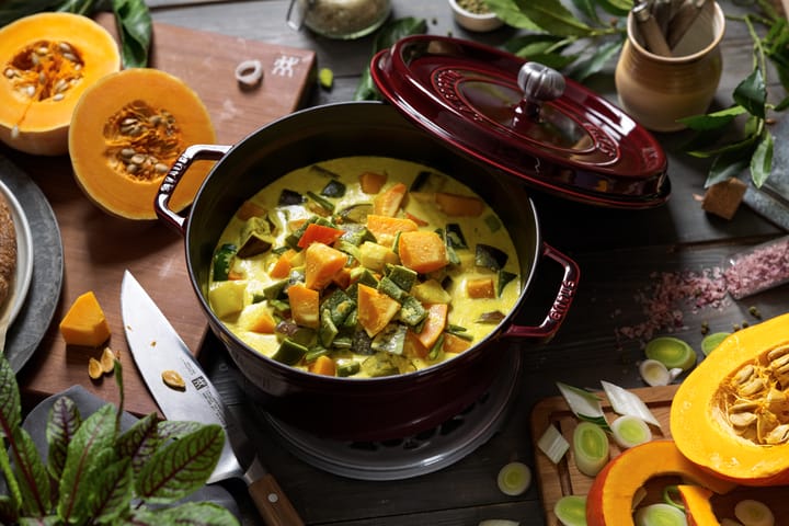 Staub La Cocotte στρογγυλή κατσαρόλα μαντεμένια 5,2 L, Γρεναδίνι κόκκινο STAUB