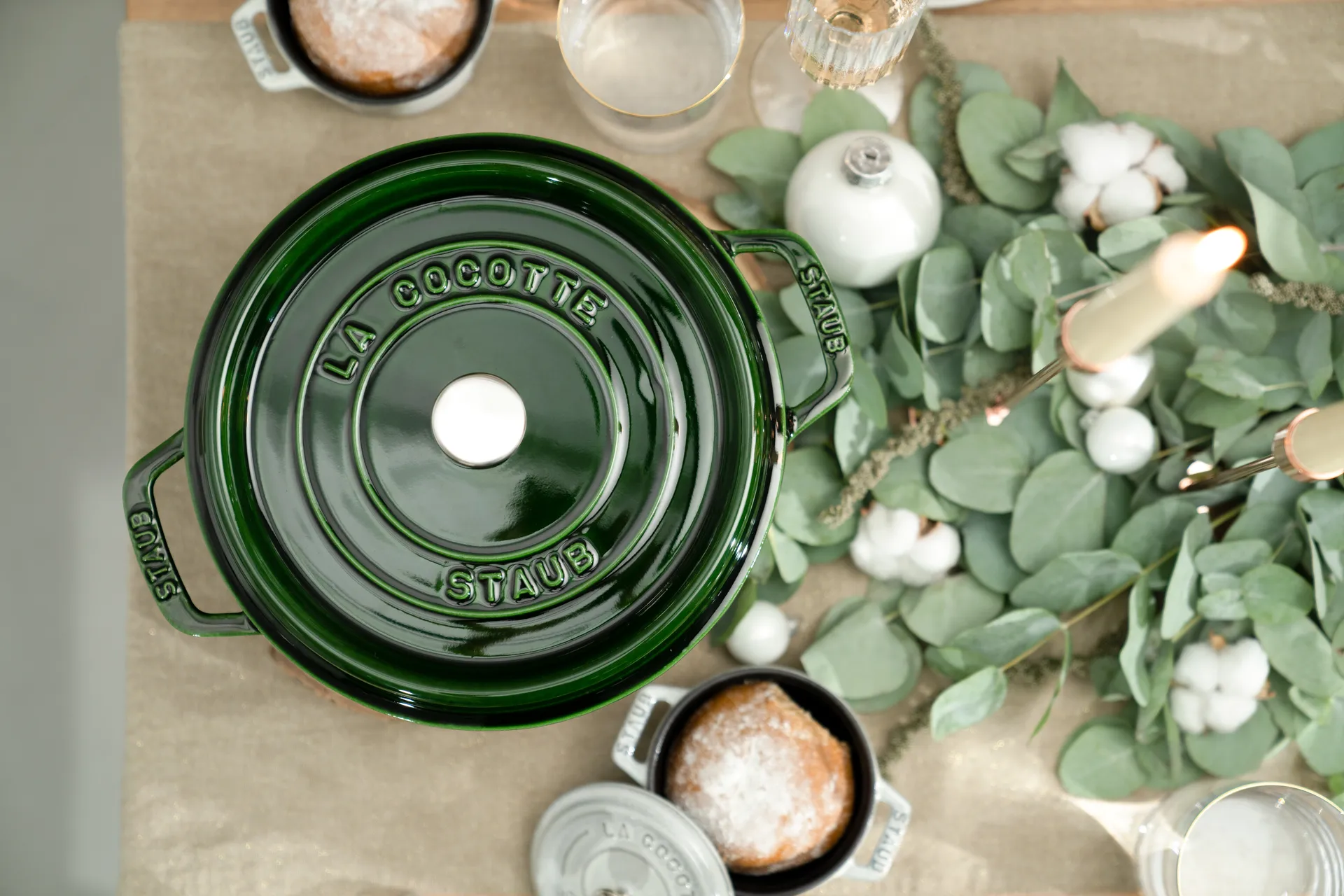 Staub La Cocotte στρογγυλή κατσαρόλα μαντεμένια 5,2 L, Πράσινο βασιλικόυ STAUB