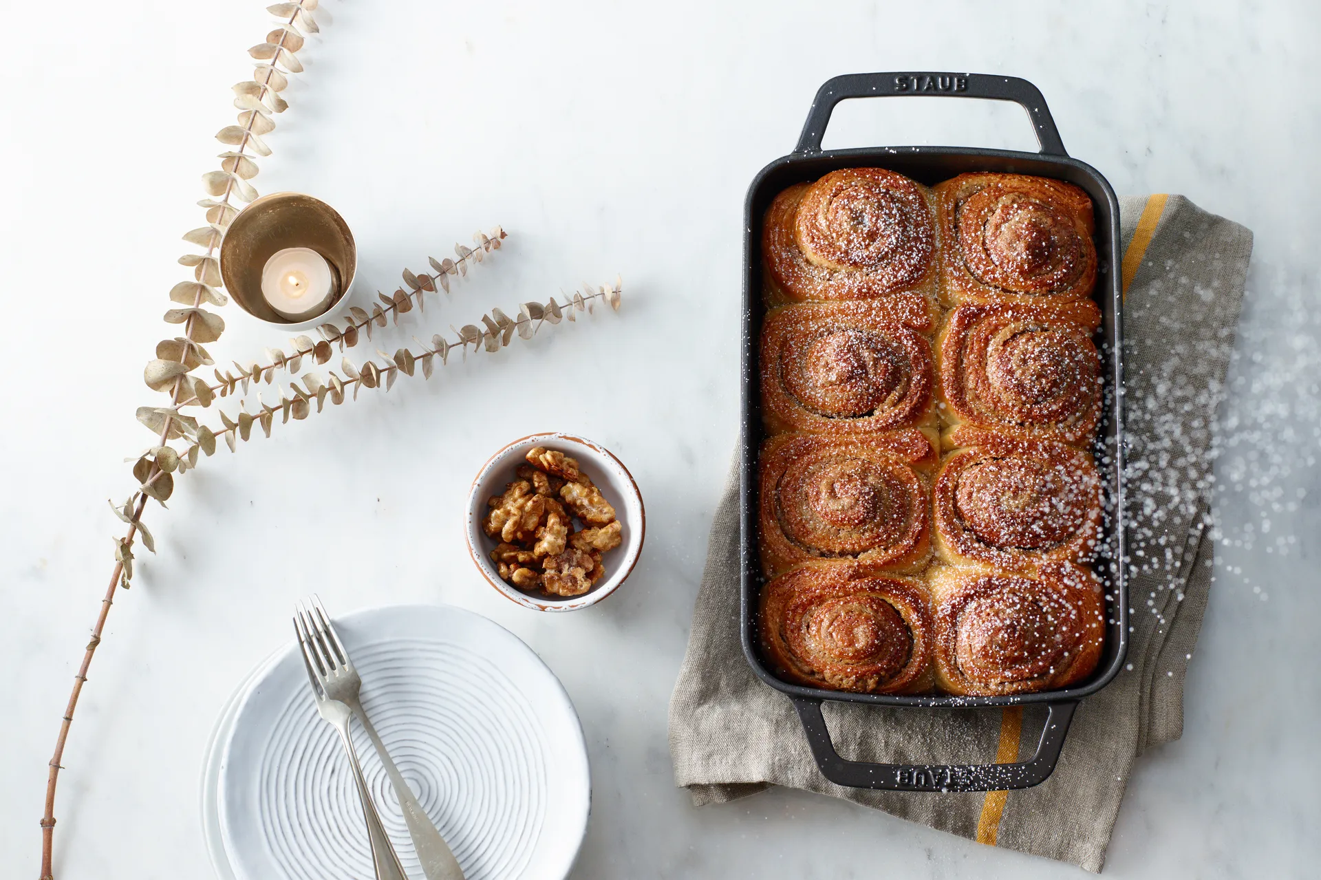 Staub Specialities φόρμα ψησίματος 30x20 εκ., Μάυρο STAUB