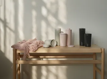 Carrie κούπα θερμός 0.4 l - Μαύρο - Stelton