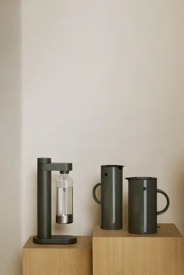EM77 βραστήρας νερού 1,5 L - Dark forest - Stelton