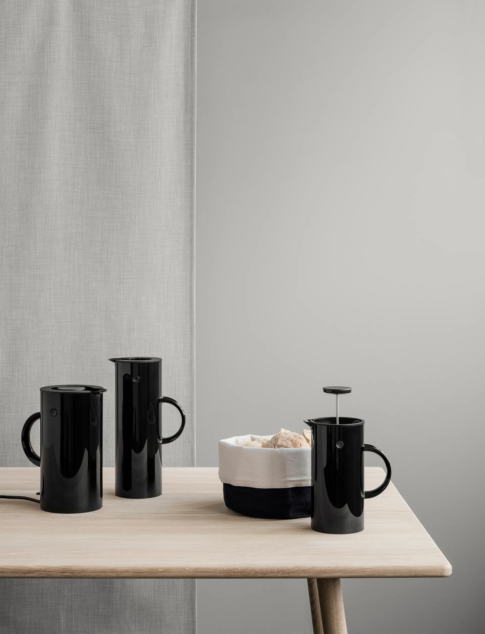 EM77 Stelton vacuum κανάτα 1 l, μαύρο γυαλιστερό Stelton
