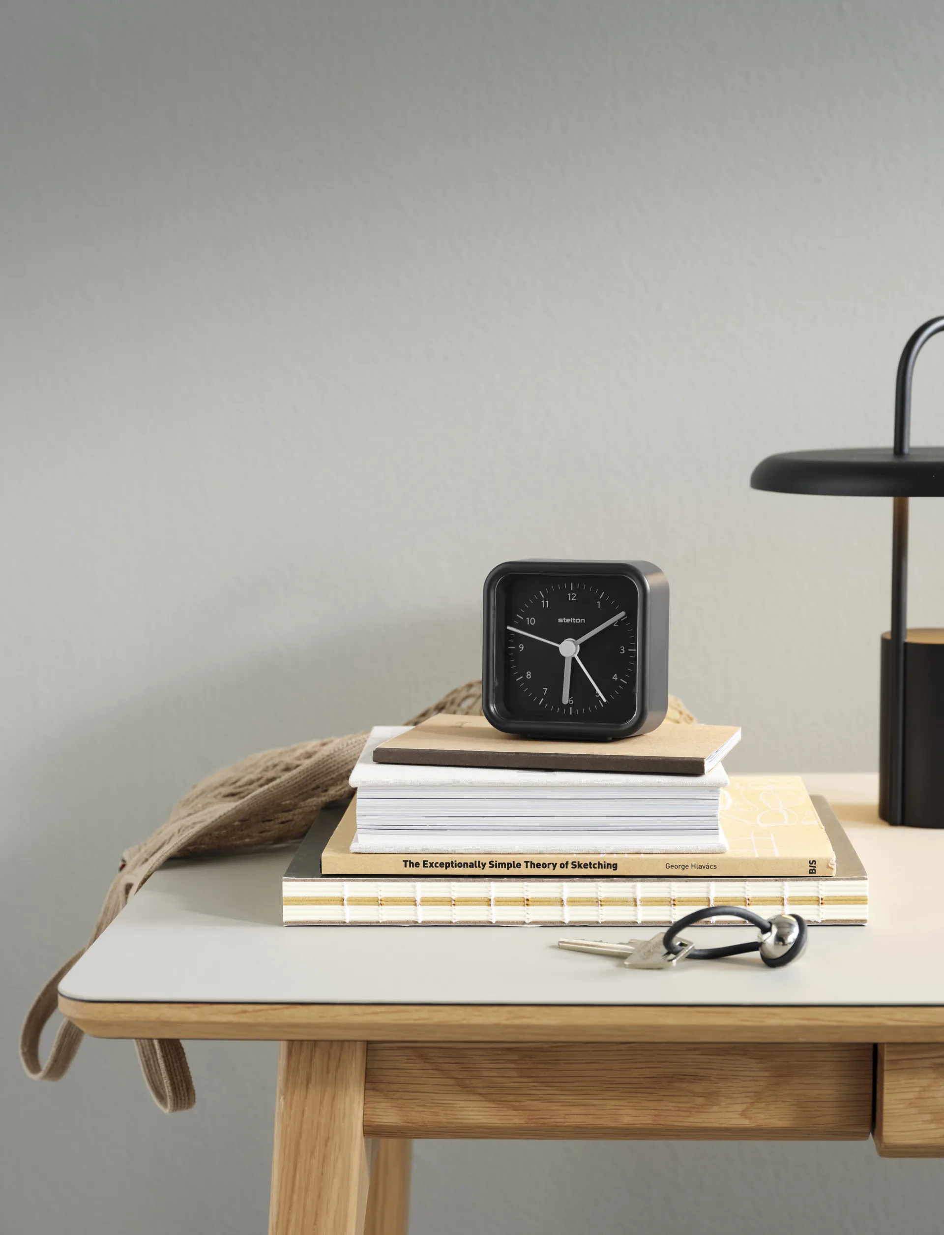 Ξυπνητήρι Okiru, Black Stelton
