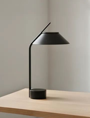 Vinkel LED φορητό επιτραπέζιο φωτιστικό - Black - Stelton