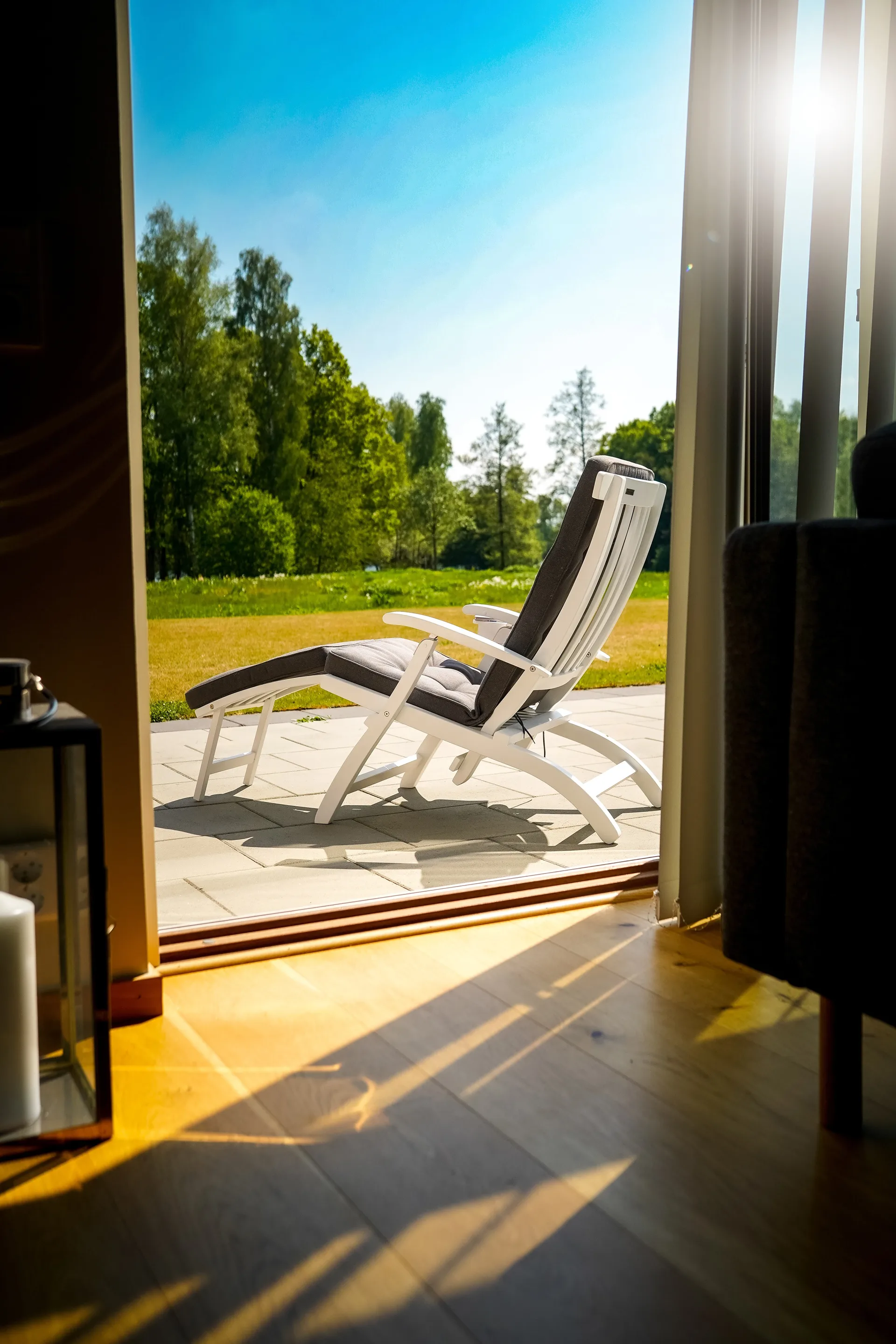 Ξαπλώστρα Lobby, Περιλ. δίσκος και κάλυμμα βροχής Stockamöllan