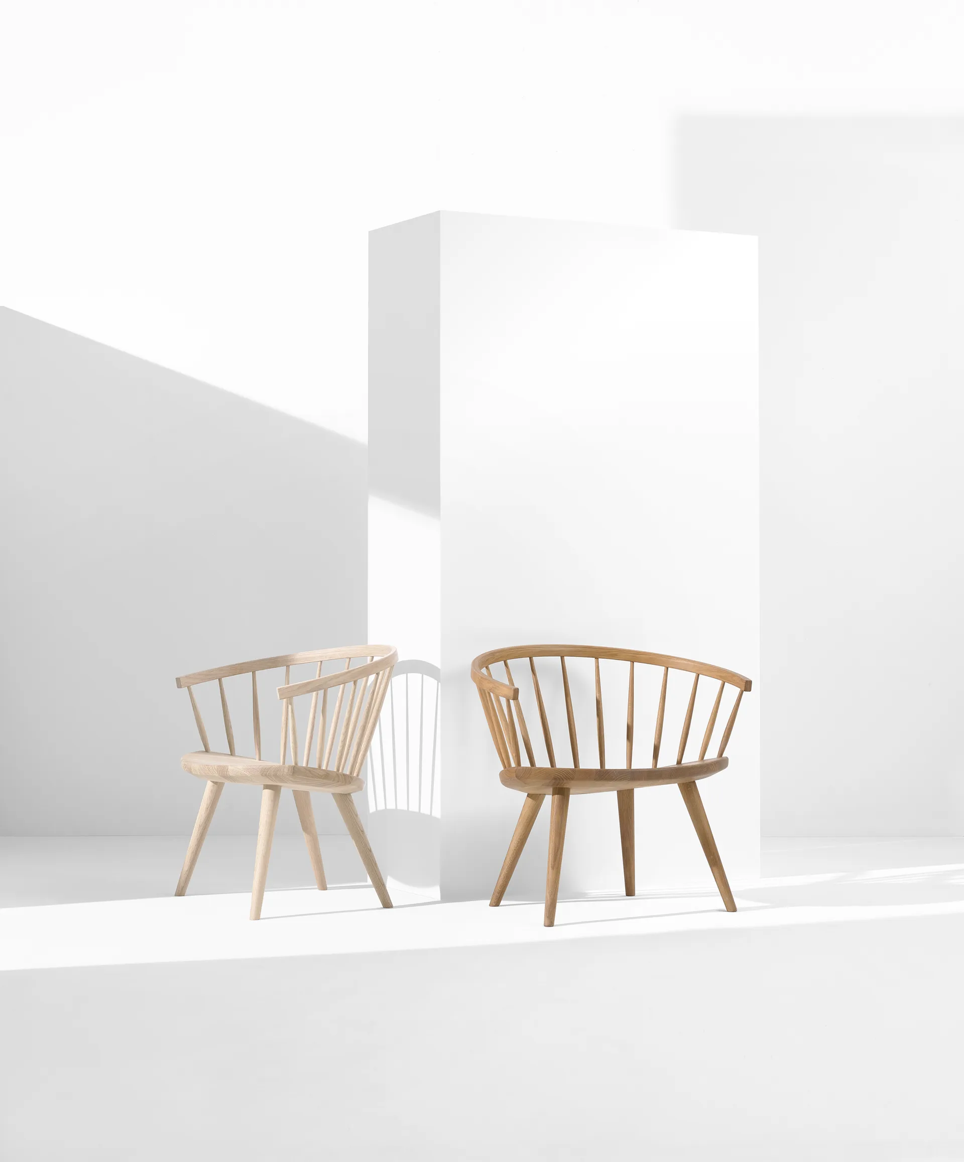 Πολυθρόνα Arka από ξύλο σημύδας, Ανάγλυφο φινίρισμα ματ Stolab