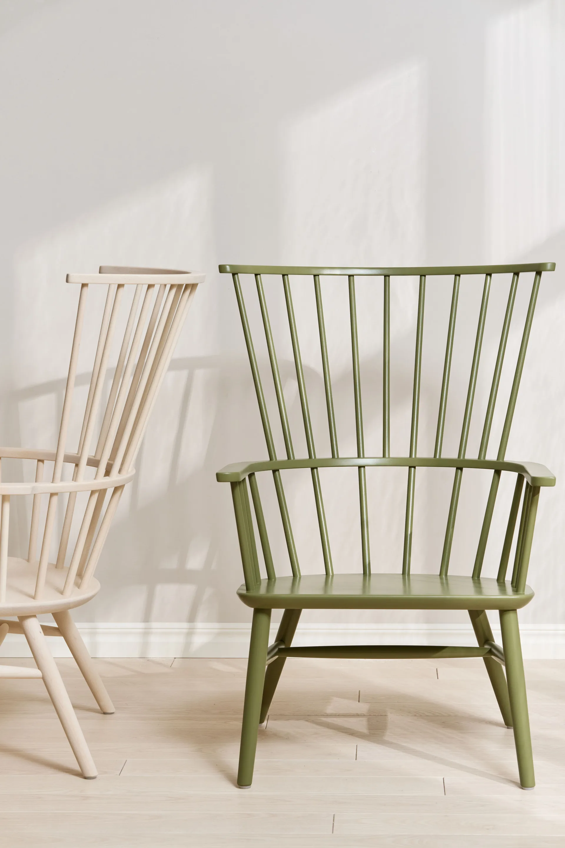 Πολυθρόνα Henriette με μαξιλάρι και μαξιλαράκι αυχένα, Πράσινο της ελιάς-Sahara Stolab