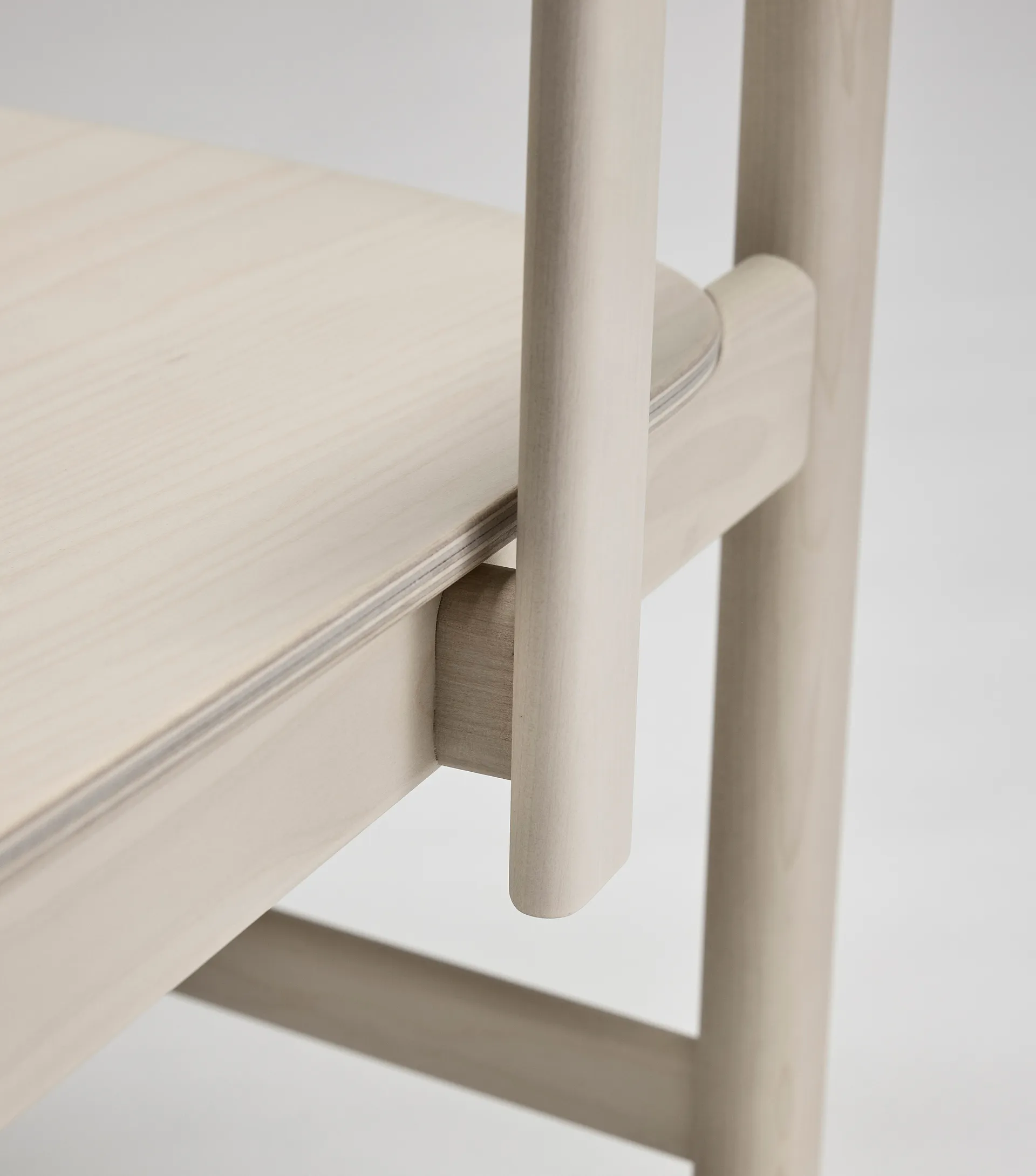 Pal πολυθρόνα, Σημύδα ανοιχτή ματ λάκα Stolab