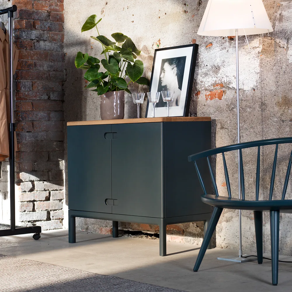 Χαμηλό ντουλάπι, Prio, Σημύδα λαδωμένη λευκή, ξύλινη πόρτα Stolab